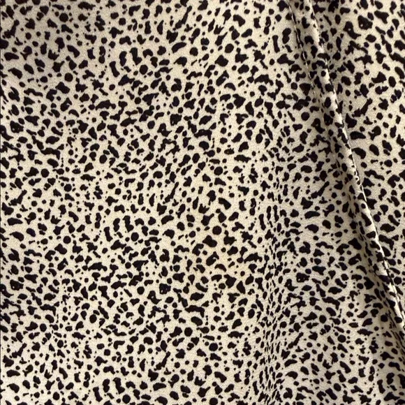 Lush Black and White Patterned Wrap Blouse - Picture 4 of 8